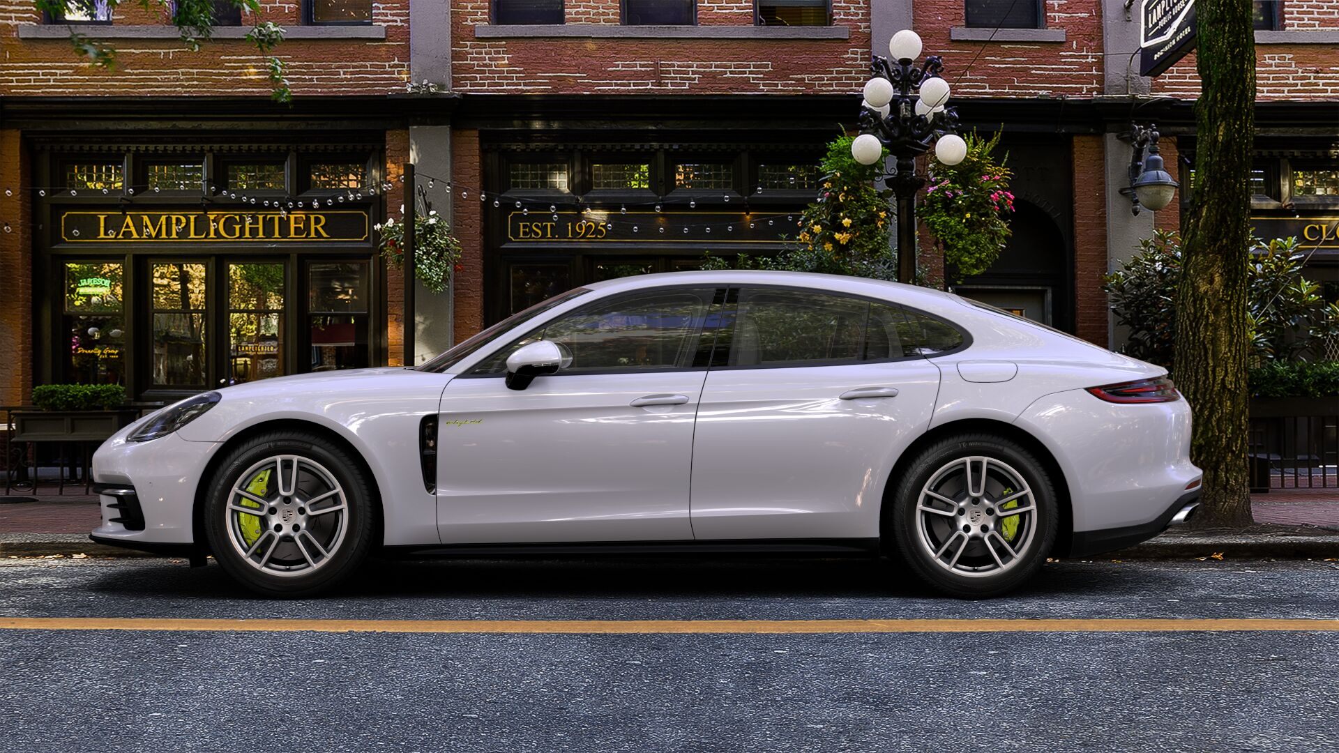 Купить Panamera 4 E-Hybrid 2021 - Цена на Panamera 4 E-Hybrid у  официального дилера Порше Центр Ленинский